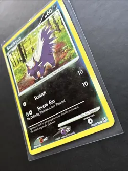 Pokemon TCG Stunky Diamond Pearl 102/130 Reverse Holo LP - Image 3