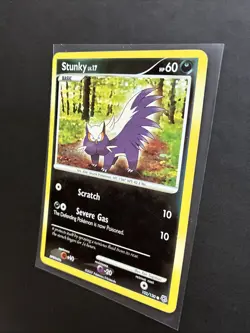 Pokemon TCG Stunky Diamond Pearl 102/130 Reverse Holo LP - Image 4