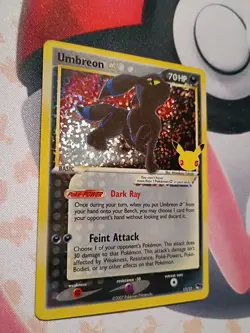 Pokemon Umbreon 17/17 Celebrations 25th Anniversary Holo Gold Star 2021 NM - Image 2