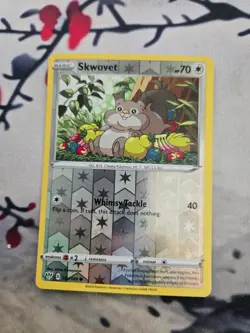 Skwovet 152/189 Common Darkness Ablaze Pokemon Reverse Holo Near Mint - Image 1