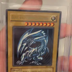 Konami Yu-Gi-Oh! Blue-Eyes White Dragon SDK-001 UR Foil BGS 7 Unlimited New Cert - Image 4