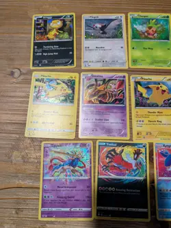 Pokemon TCG 14 Card Holo/Reverse Holo Lot - Pikachu, Kyogre, Giratina - Image 2