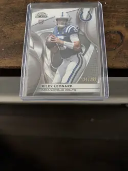 2025 Topps Chrome Black SILVER REFRACTOR #121 RILEY LEONARD RC Rookie 254/299 - Image 2