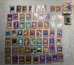 YU-GI-OH! TCG LOT 5D's TIN & 62 CARD foil 2017 LANYARD Joey & Gearfried FIGURE 53334303132 - Image 4