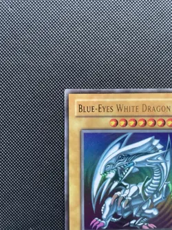 Yugioh Blue Eyes White Dragon SDK-001 1st Edition Ultra Rare Asian English MP - Image 2