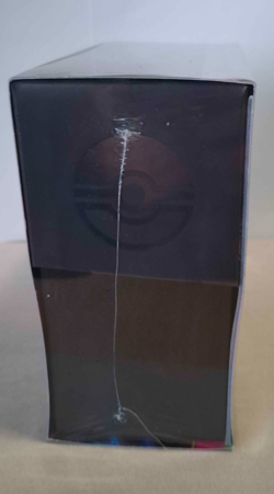 Pitch black Elite trainer box Pokemon center exclusive - Image 4