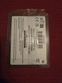2023 Pokemon Black Star Promo Pikachu with Grey Felt Hat SVP EN 085 - Image 2