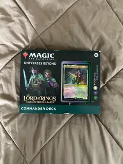 MTG Lord of the Rings: Tales of Middle-Earth, Food and Fellowship Commander Deck - Image 1