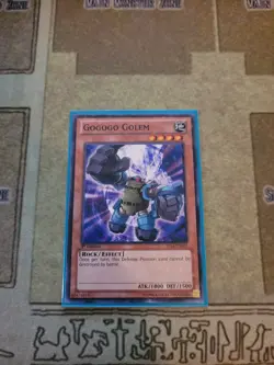 YUGIOH GOGOGO GOLEM SP14-EN001 STARFOIL 1ST ED NM - Image 1