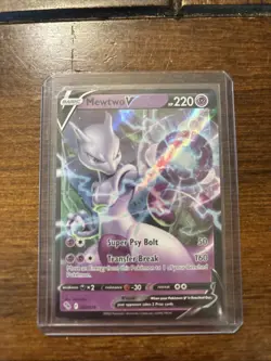 Pokemon TCG Mewtwo v Holo Ultra Rare Card 030/078 2022 - Image 1