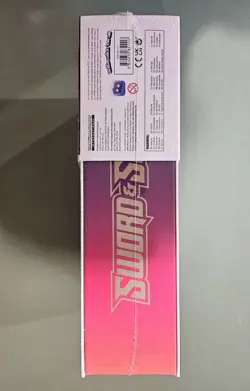 Pokemon Sword & Shield Ultra-Premium Collection Charizard Box - Image 4
