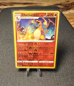 Pokemon TCG Charizard 025/185 Swsh04 Vivid Voltage Holo Rare - Image 1