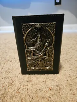 Sleeve Chief Dark Magician Yugioh deckbox in original box - Image 1