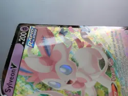 Pokemon Card TCG Sylveon V SWSH202 HOLO RARE HP DMG - Image 2