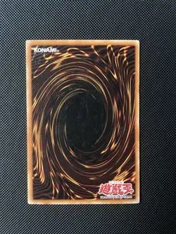 Yugioh Dark Magician SDY-006 Ultra Rare Asian English LP - Image 2