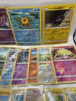 29 Pokemon Lot Of LP/MP Mix Only Holo / Reverse Holo Cards All From 2017 Year - Image 3