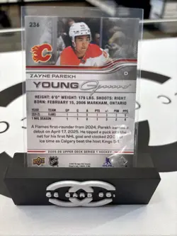 2025-26 Upper Deck Series 1 - Young Guns Zayne Parekh #236 (RC) - Image 2
