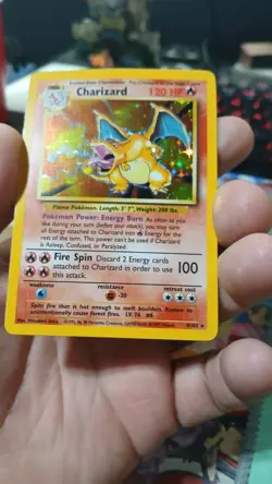 Charizard 4/102 Base Set Holo Rare Pokemon Card LP Condition - Image 3
