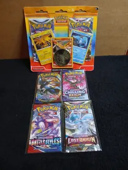 Pokemon TCG Sword & Shield: Evolving Skies Booster Packs Complete Art + Extras - Image 4