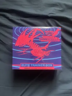 Pokemon TCG: Darkness Ablaze Elite Trainer Box 820650807312 - Image 1