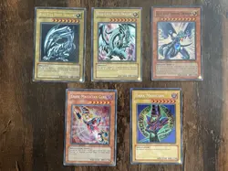 Yu-Gi-Oh Lot - Blue-Eyes White Dragon SDK-001, Dark Magician, Dark Magician Girl - Image 1