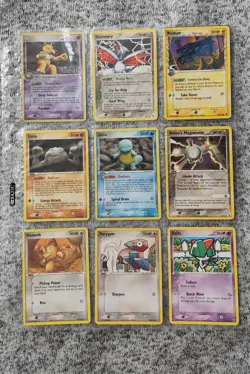 Pokemon Cards Lot (2005 EX Delta Species; 10 Cards Total) - Image 1