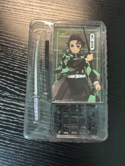 Demon Slayer: Kimetsu no Yaiba Kamado Tanjiro Sword and Card Set - Image 1
