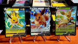 Eevee-lutions V 3 Card Lot-Jolteon v, Eevee V, Leafeon V SWSH Pokemon Near Mint - Image 1