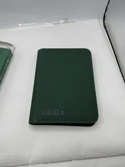 Vault X 4 Pocket Zip Binder, 160 Cards, Exo-Tec 6.8cm x 9.7cm, Green - Image 3