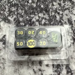 Pokemon TCG Damage Counter D6 Dice Set Black/Yellow/Green 16mm 7pc - Image 3