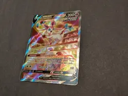 2021 Pokemon SWSH Evolving Skies Full Art Sylveon V Alt Art Card #184/203 - Image 2