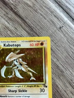 1999 Pokemon Fossil Holo Kabutops 9/62 - Vintage WOTC Holofoil Card - Image 3