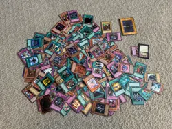 Lot Of Yugio Cards Holos - Image 1