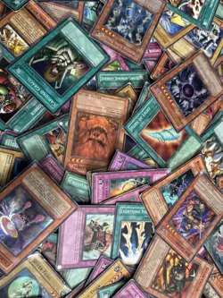 Lot Of Yugio Cards Holos - Image 3