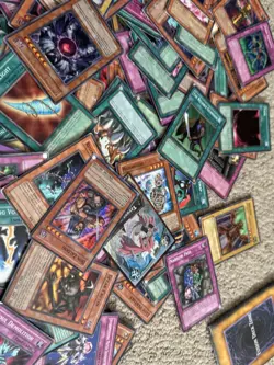 Lot Of Yugio Cards Holos - Image 4