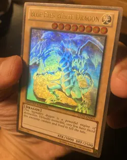 Yugioh LP Blue-Eyes White Dragon Ghost/Gold Foil LE GLD5-EN001 - Image 1