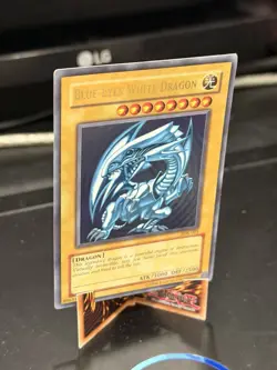 Blue-Eyes White Dragon SDK-001 Starter Deck: Kaiba Unlimited LP - Image 2