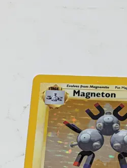 Magneton 9/102 Holo Rare Base Set Unlimited Pokemon Card TCG - Image 5