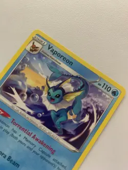Vaporeon 030/185 Vivid Voltage Pokemon TCG - Image 3