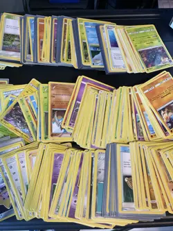 Huge Collection Bulk Lot of 550 Pokemon Cards Vintage 2011-2019 NO ENERGY ! - Image 3