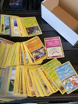 Huge Collection Bulk Lot of 550 Pokemon Cards Vintage 2011-2019 NO ENERGY ! - Image 4