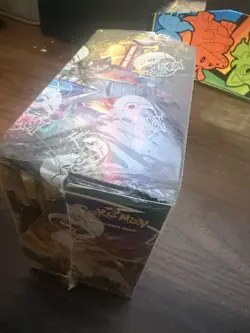 Pokemon TCG Sword and Shield Evolving Skies small rip and slight damage 820650818776 - Image 5
