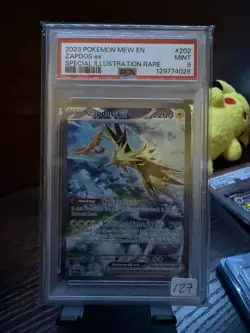 Zapdos ex 202/165 SV Scarlet & Violet 151 SIR Holo EN 2023 PSA 9 - Image 1