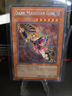 Yugioh TCG Dark Magician Girl CT2-EN004 2005 Tin Secret Rare LP-/MP+ - Image 1