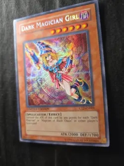 Yugioh TCG Dark Magician Girl CT2-EN004 2005 Tin Secret Rare LP-/MP+ - Image 3