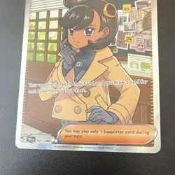 Emma 107/086 CR1: Chaos Rising Secret Rare Full Art Foil ENG Pokemon TCG - Image 3