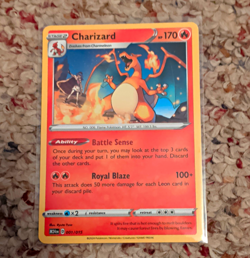 The Pokemon Company Charizard 4/102 Base Set Holo Rare 120 HP Stage 2 English - Image 1