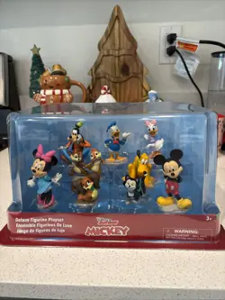 Disney Mickey Mouse and Friends Exclusive 9-Piece PVC Figure Deluxe Play Set - Image 1
