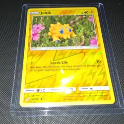 The Pokemon Company Joltik 47/181 SM Team Up Reverse Holo Common 40 HP - Image 1