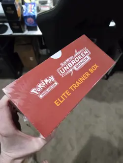 Pokemon Sun & Moon Unbroken Bonds Elite Trainer Box Factory Sealed - Image 2